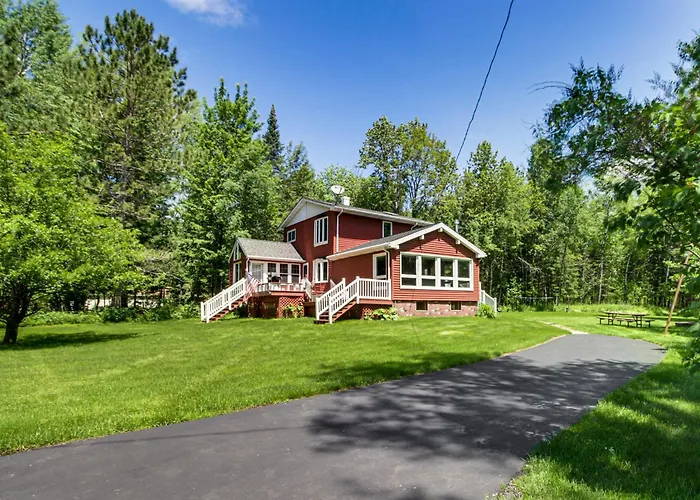 Duluth Lake House - Walk To Beach & Boat Ramp!